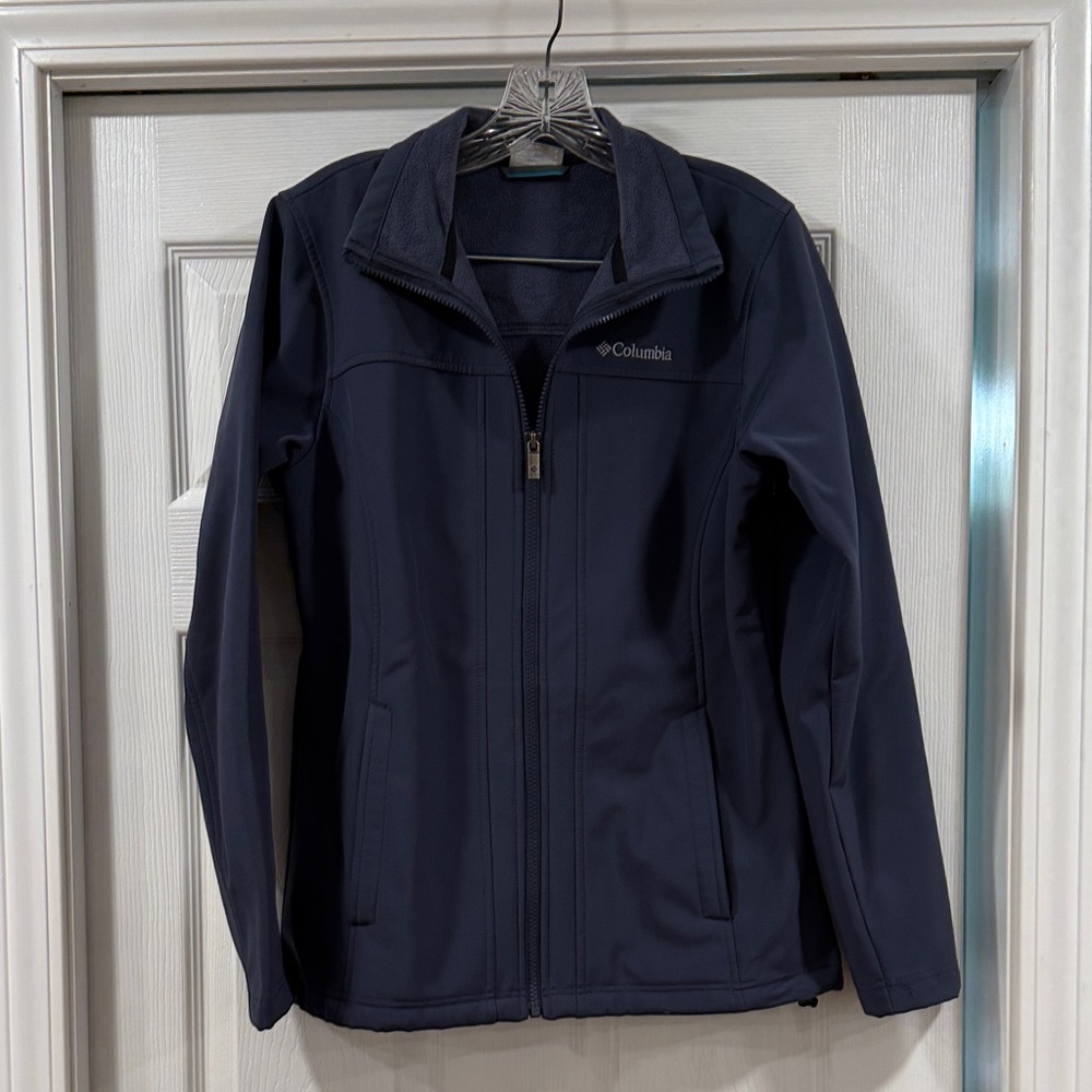 Columbia Women's Dark Blue/Purple Jacket